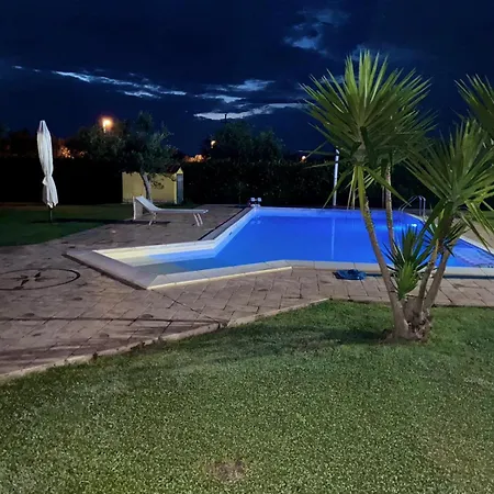 Giardino Tra Gli Ulivi *