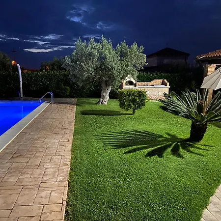 Giardino Tra Gli Ulivi * Treglio