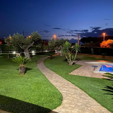 Giardino Tra Gli Ulivi Gasthuis Treglio