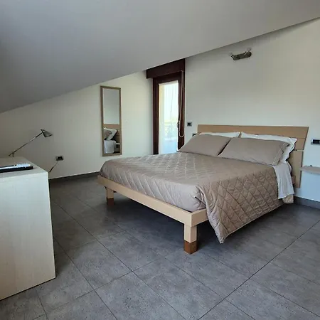 Giardino Tra Gli Ulivi *