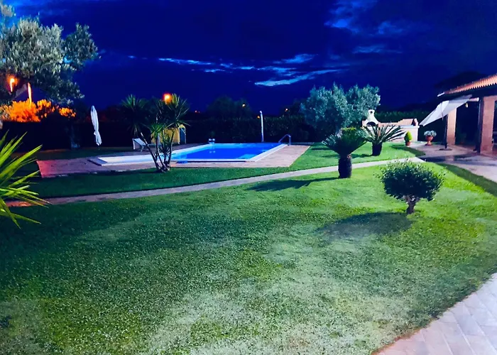 Giardino Tra Gli Ulivi Гостевой дом *