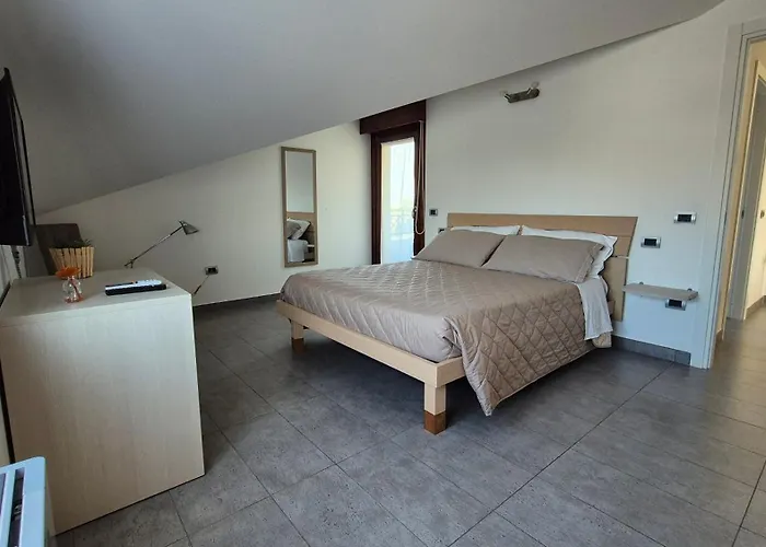 Giardino Tra Gli Ulivi *