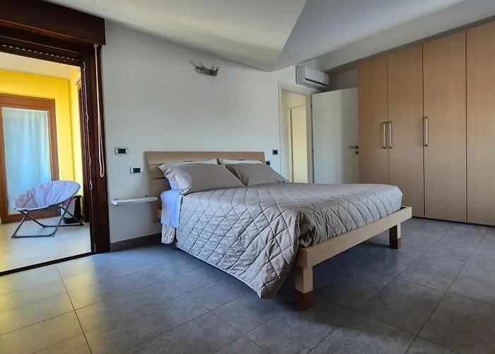 Giardino Tra Gli Ulivi Гостевой дом *