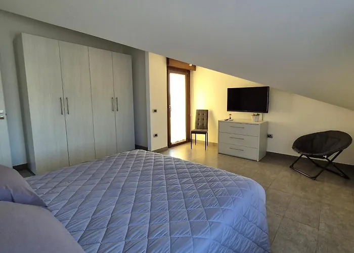 Giardino Tra Gli Ulivi Гостевой дом *